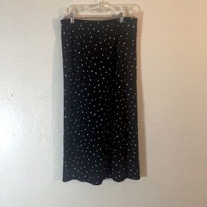 Black skirt with white hearts and slit
